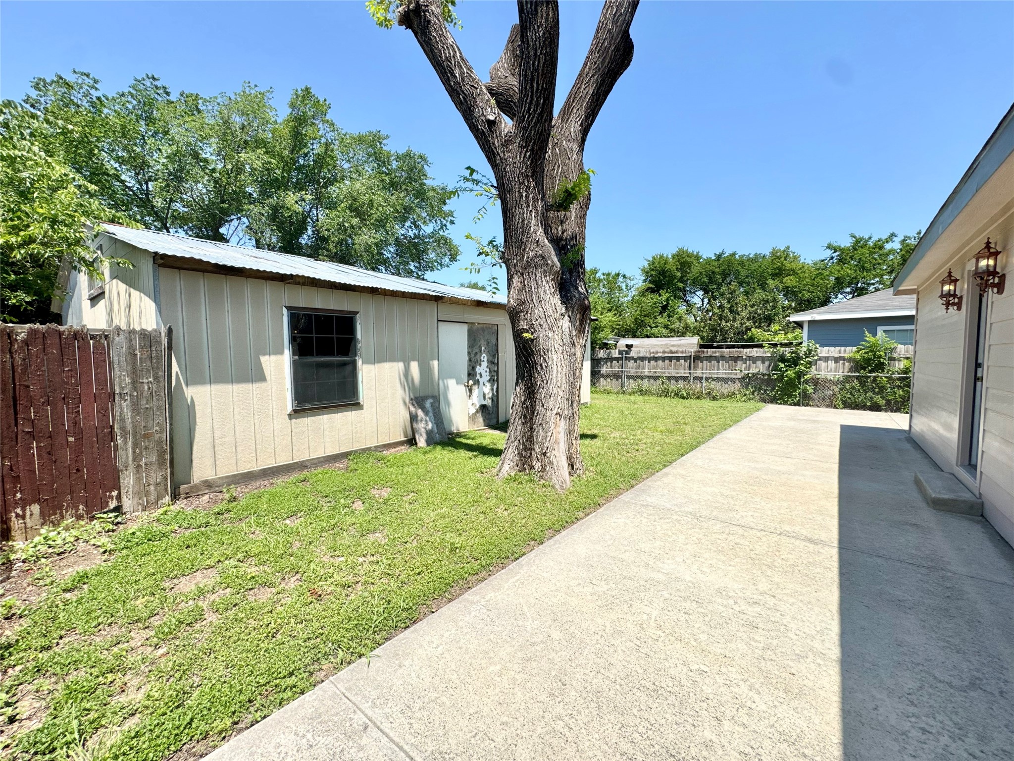 1705 Oak Lea Drive Irving TX 75061