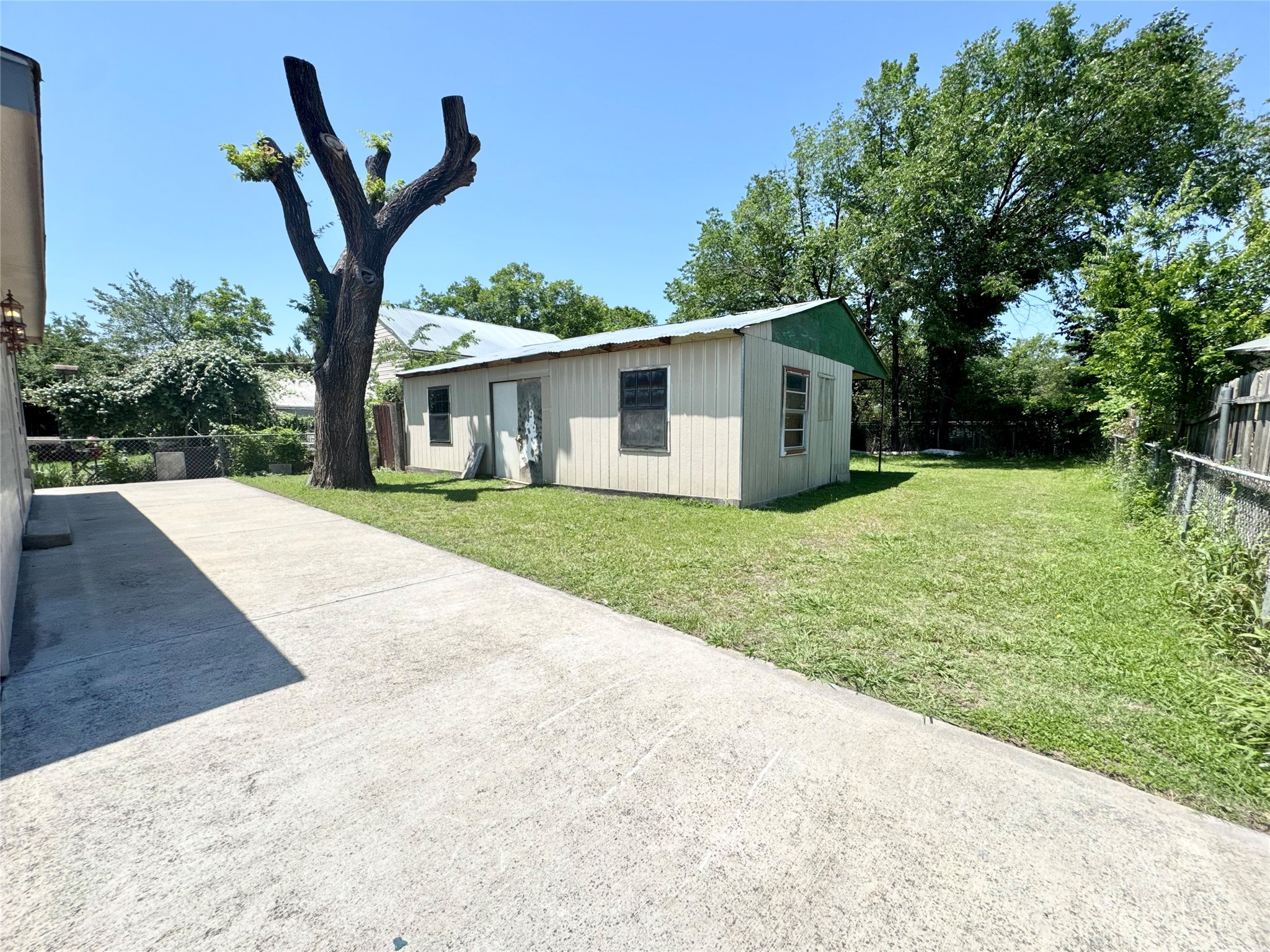 1705 Oak Lea Drive Irving TX 75061