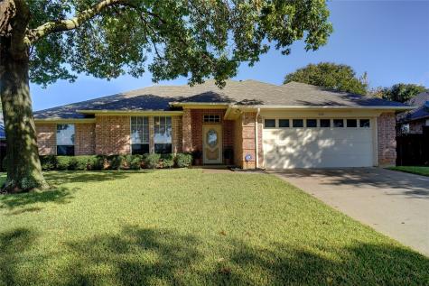 928 Hardie Street Hurst TX 76053