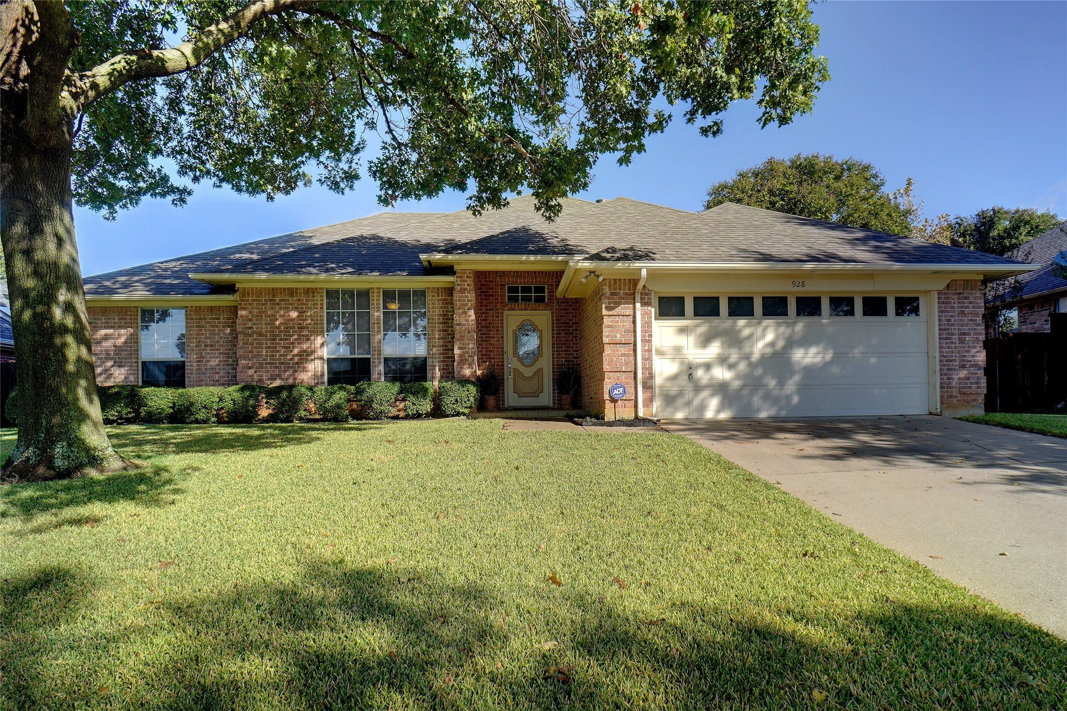 928 Hardie Street Hurst TX 76053