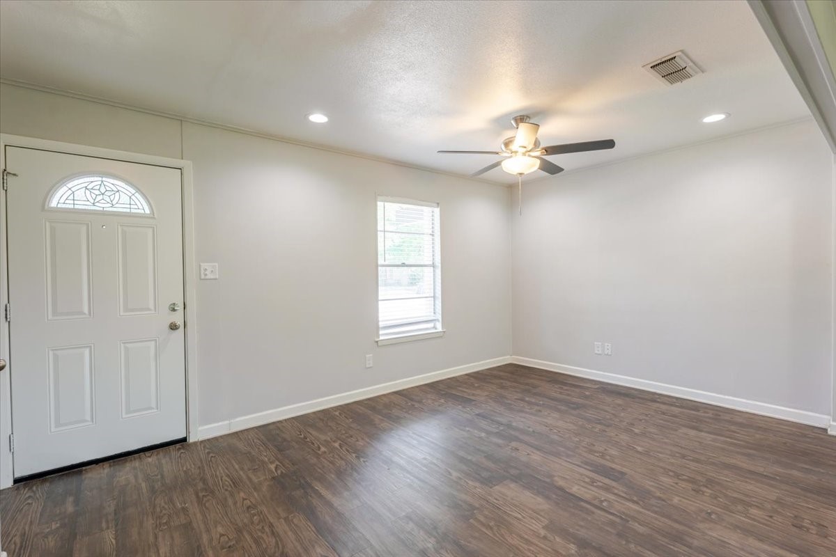 6605 Summertime Lane Watauga TX 76148