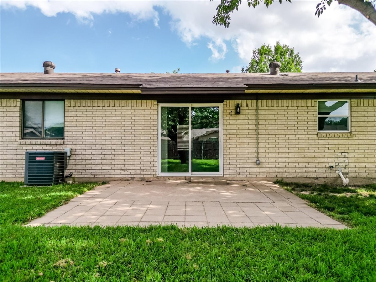 6605 Summertime Lane Watauga TX 76148