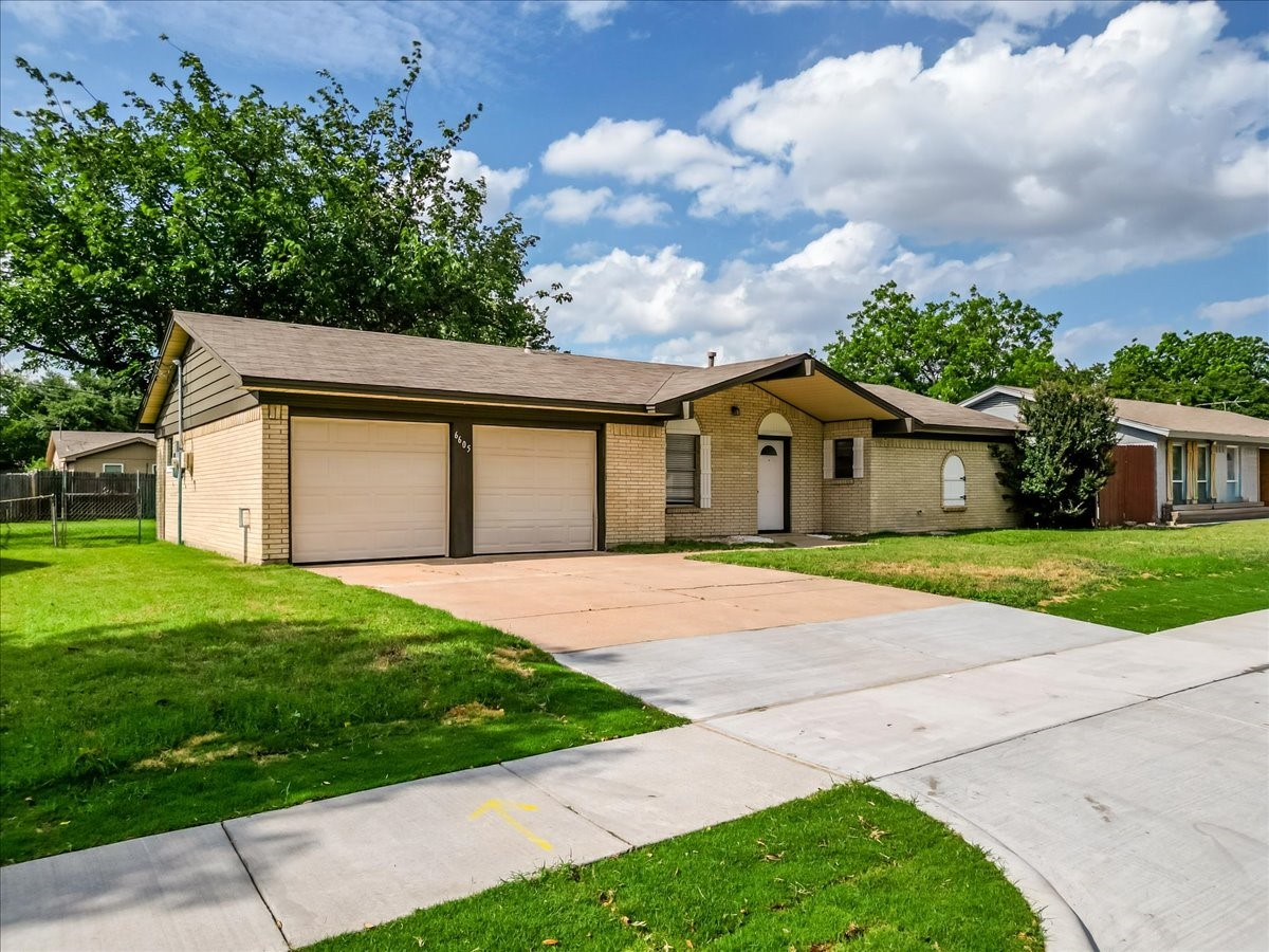6605 Summertime Lane Watauga TX 76148