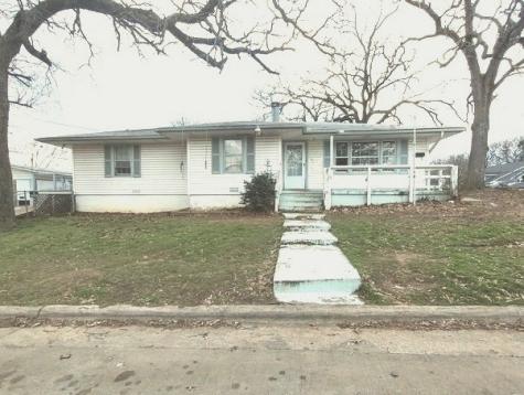 1801 S Mirick Avenue Denison TX 75020