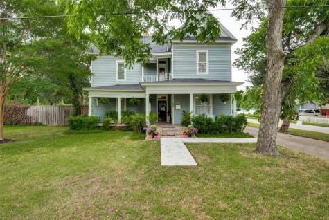245 Herod Street Lewisville TX 75057