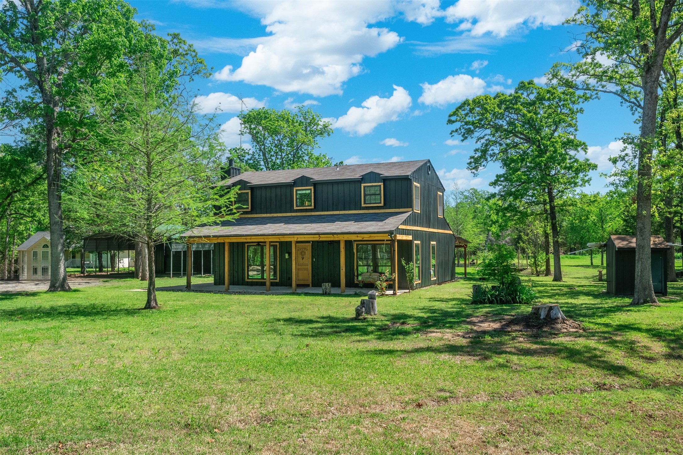 2523 County Road 3303 Greenville TX 75402
