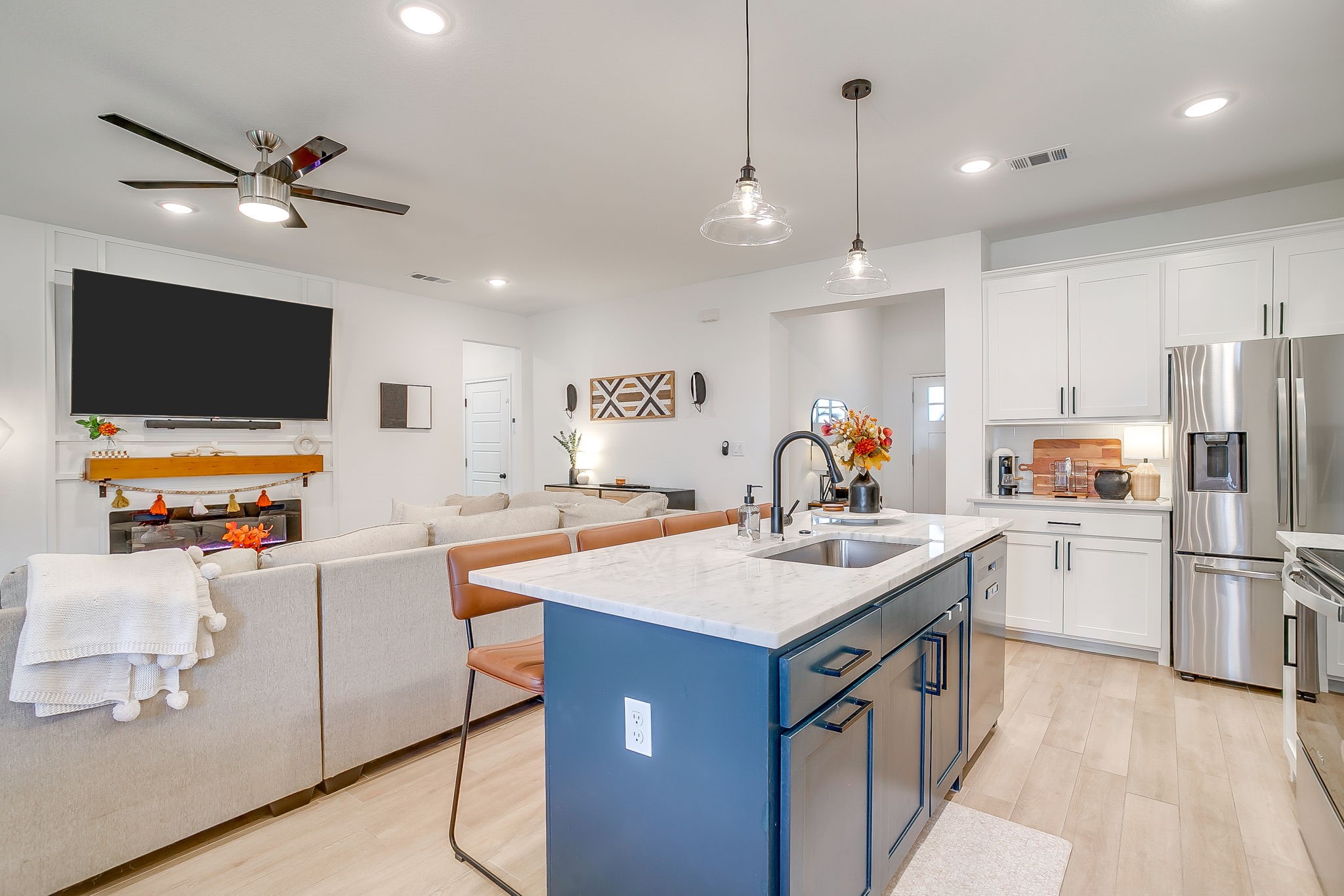 2217 Forest Hill Lane Granbury TX 76048