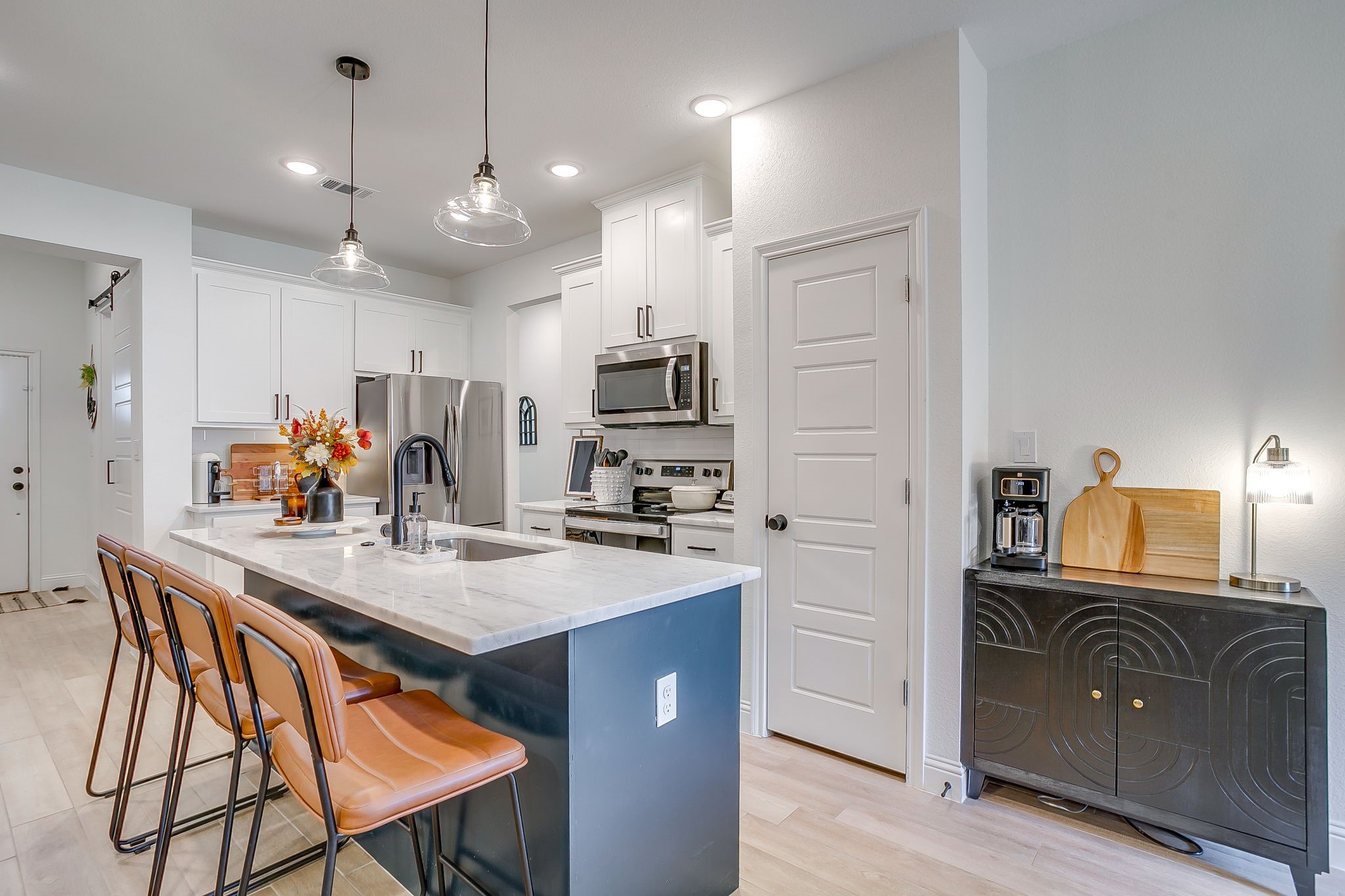 2217 Forest Hill Lane Granbury TX 76048