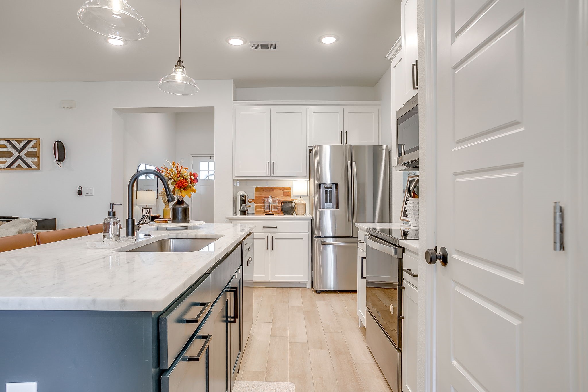 2217 Forest Hill Lane Granbury TX 76048