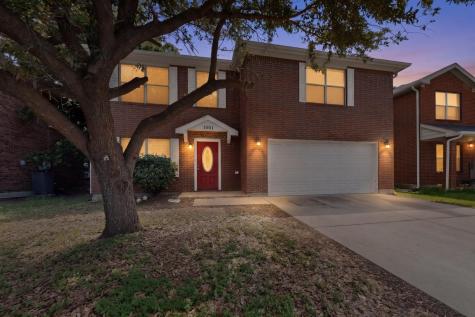 1001 Vicksburg Drive Ennis TX 75119