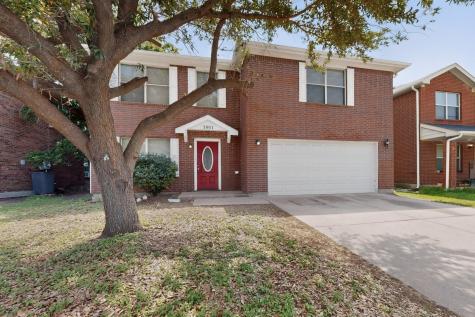 1001 Vicksburg Drive Ennis TX 75119