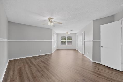 1001 Vicksburg Drive Ennis TX 75119