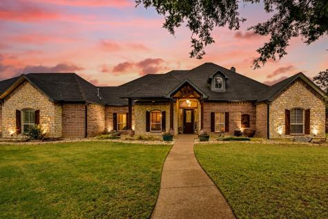6901 Maris Court Burleson TX 76028