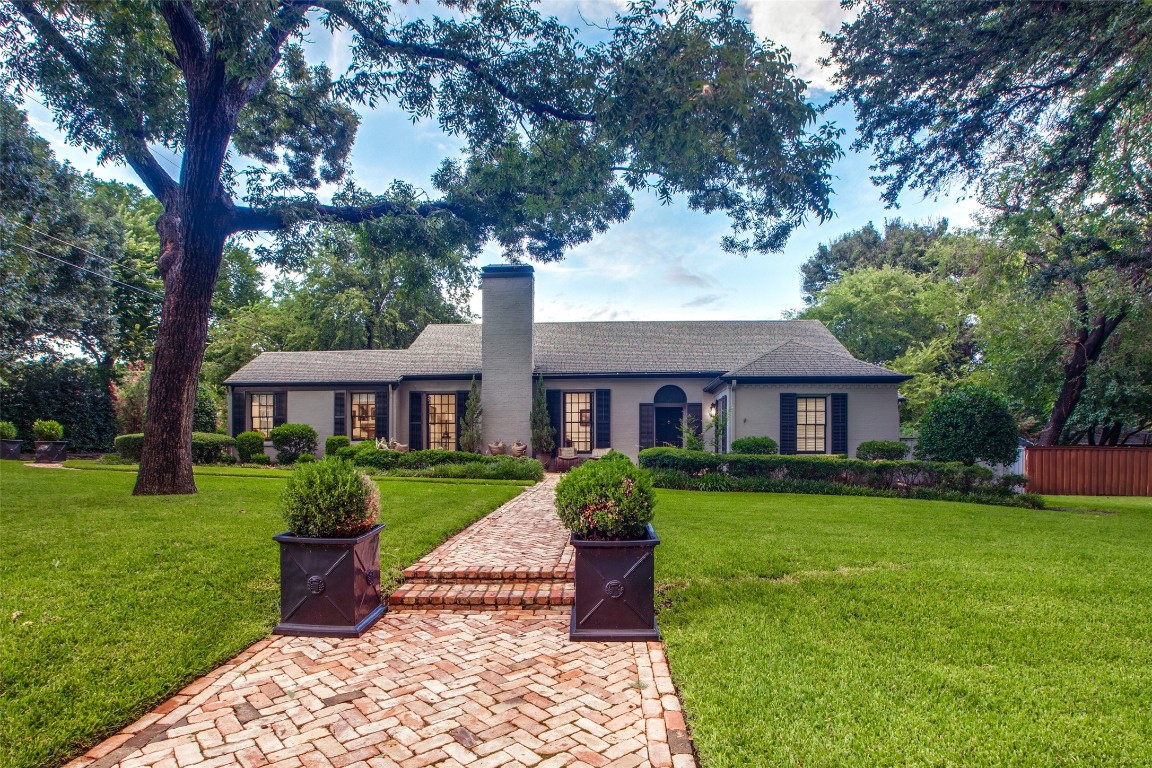 1104 W Louisiana Street Mckinney TX 75069