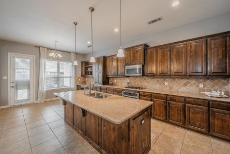 1020 Longhill Way Forney TX 75126