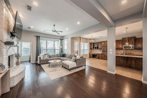 1020 Longhill Way Forney TX 75126