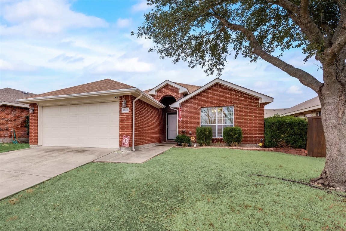 2010 Rushing Creek Drive Heartland TX 75126