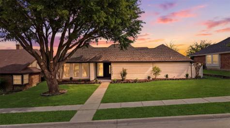 1126 Stonewall Street Garland TX 75043
