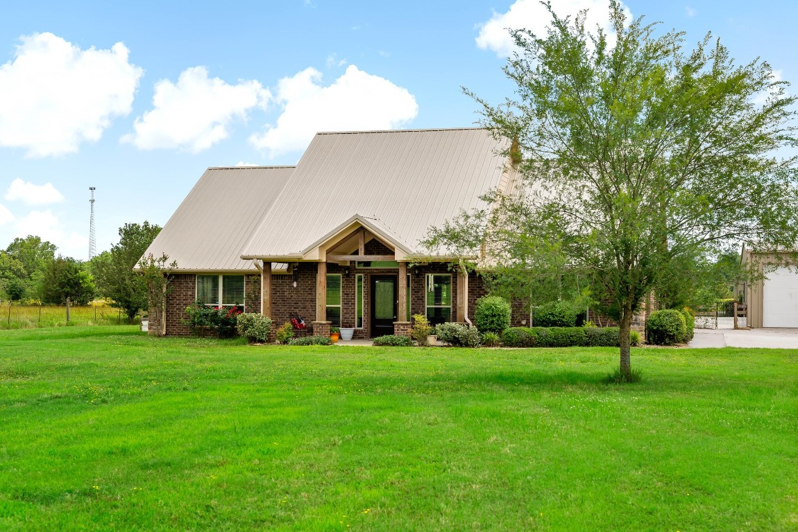 1105 W North Street Blossom TX 75416