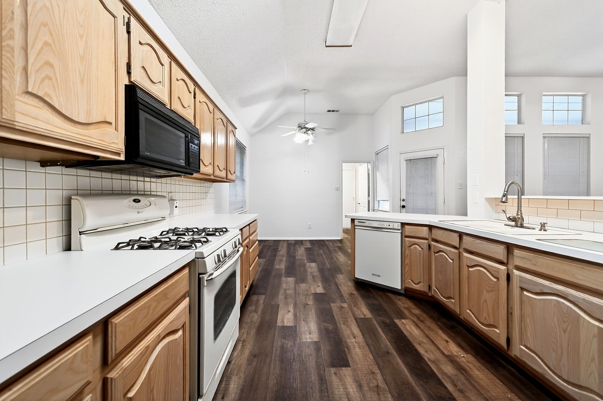 809 Yosemite Trail Mesquite TX 75149