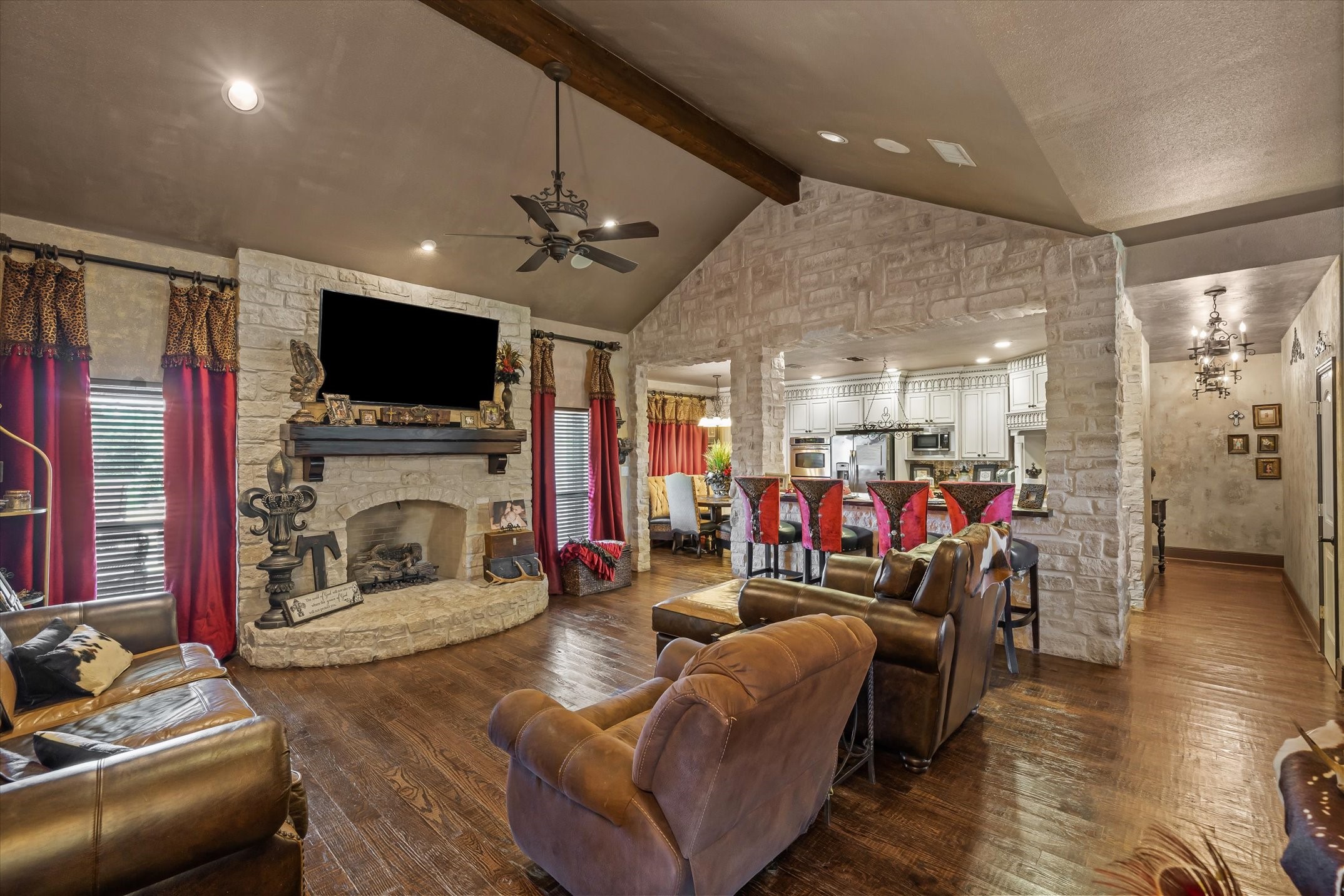 347 Vz County Road 3108 Edgewood TX 75117