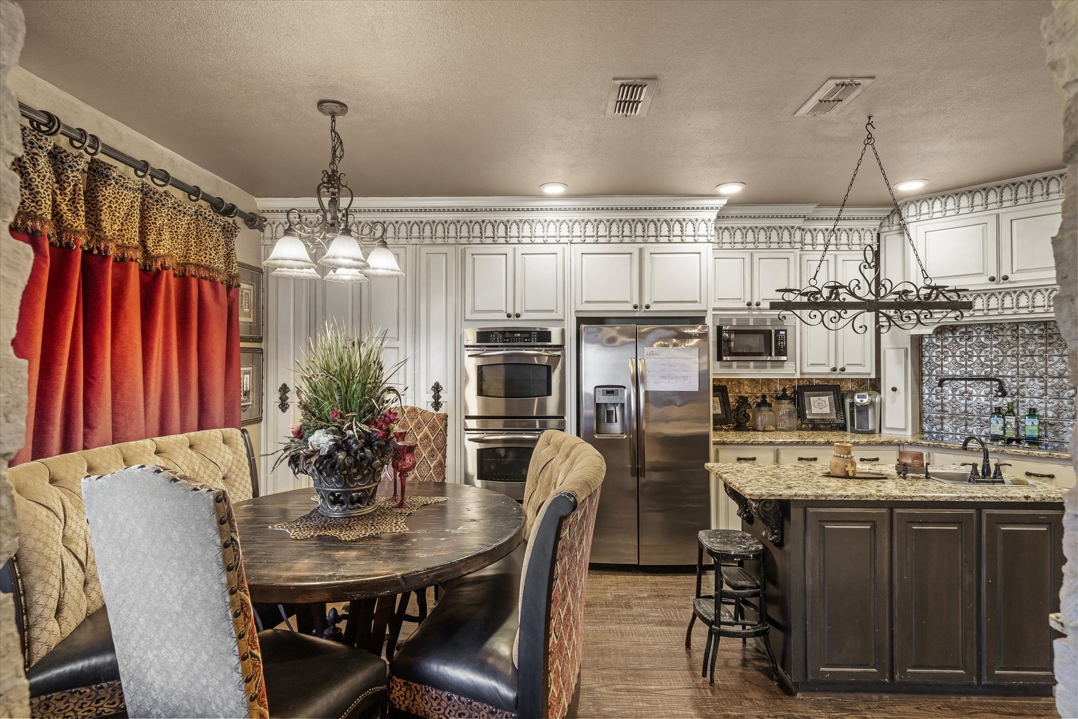 347 Vz County Road 3108 Edgewood TX 75117