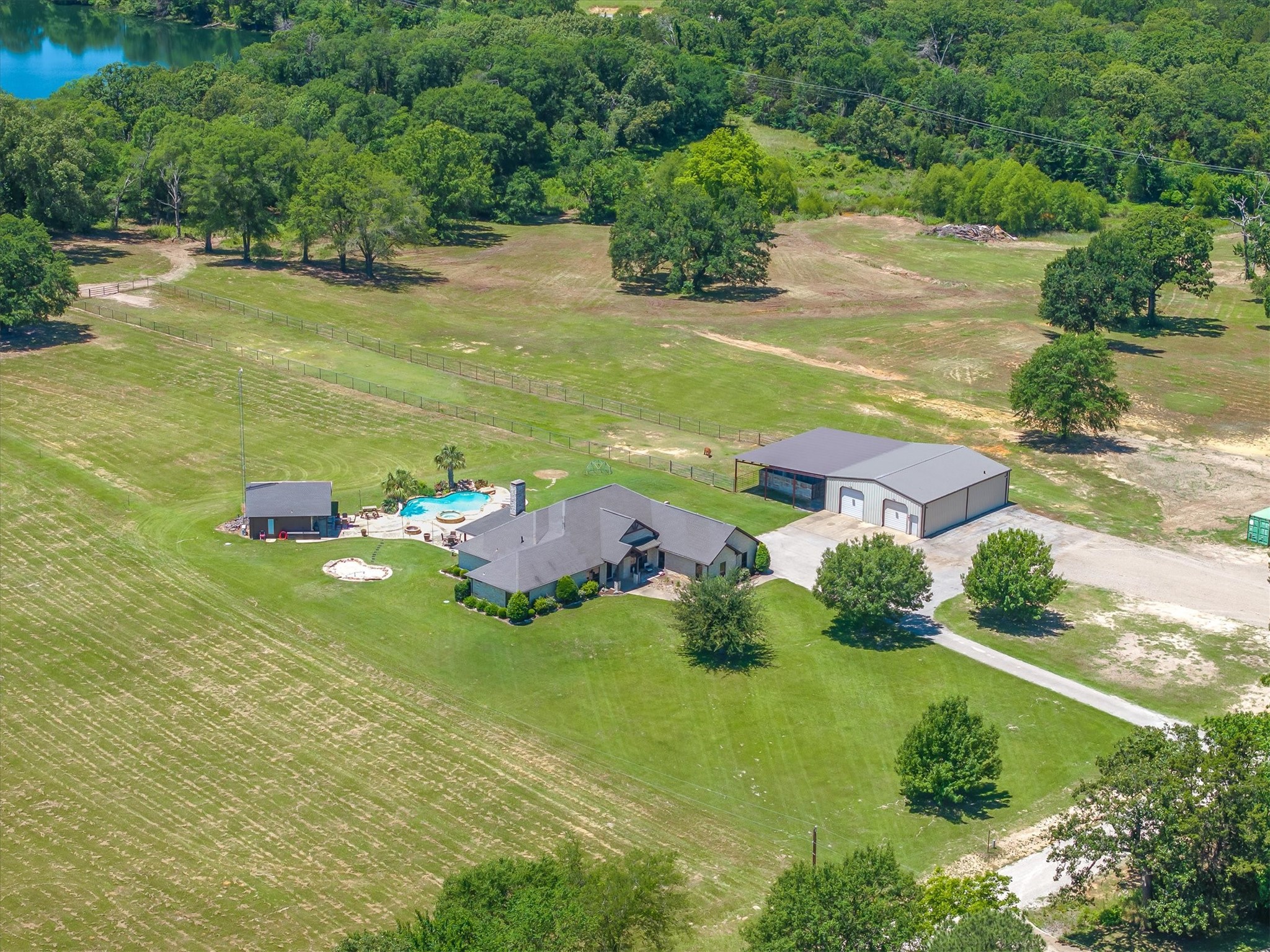 347 Vz County Road 3108 Edgewood TX 75117
