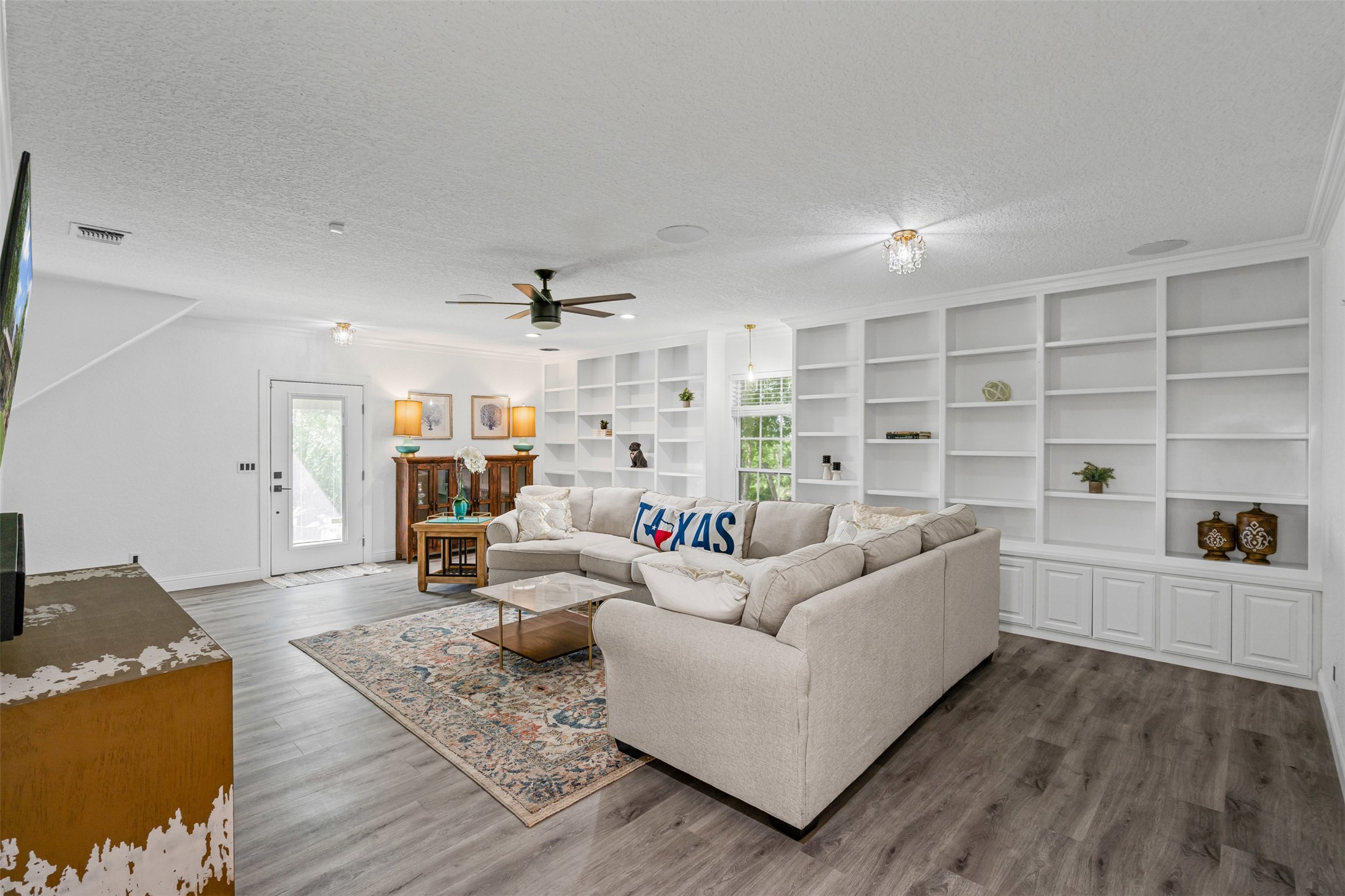 108 Dustin Circle Hudson Oaks TX 76087