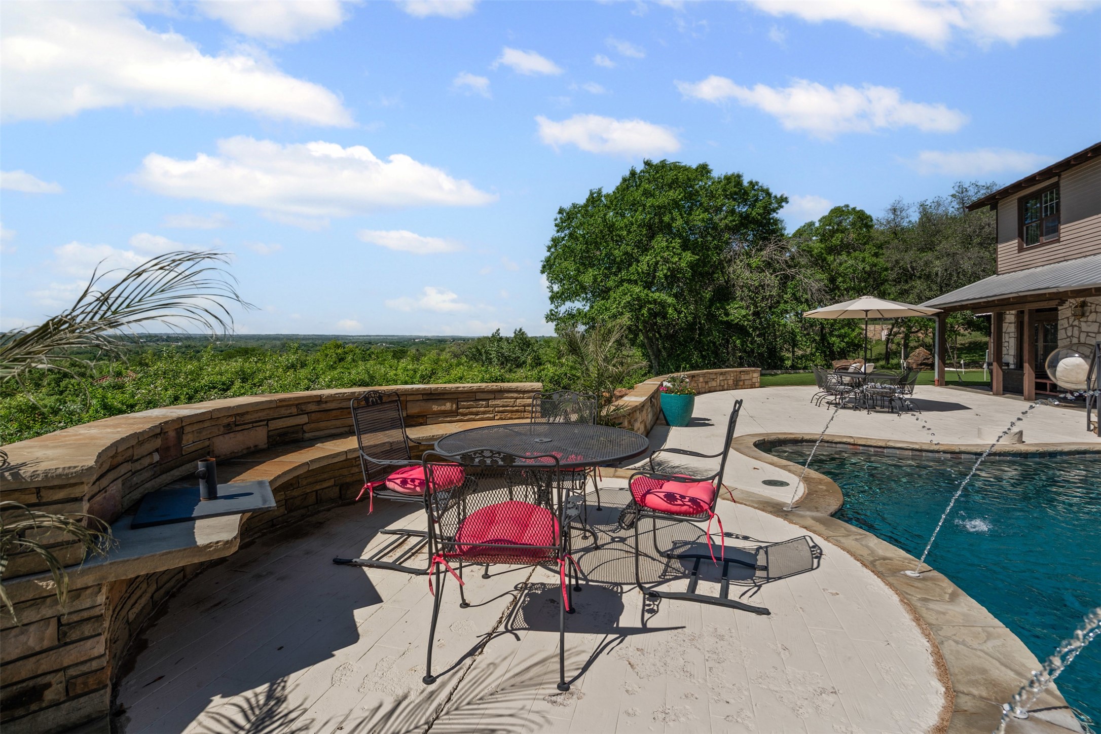 108 Dustin Circle Hudson Oaks TX 76087
