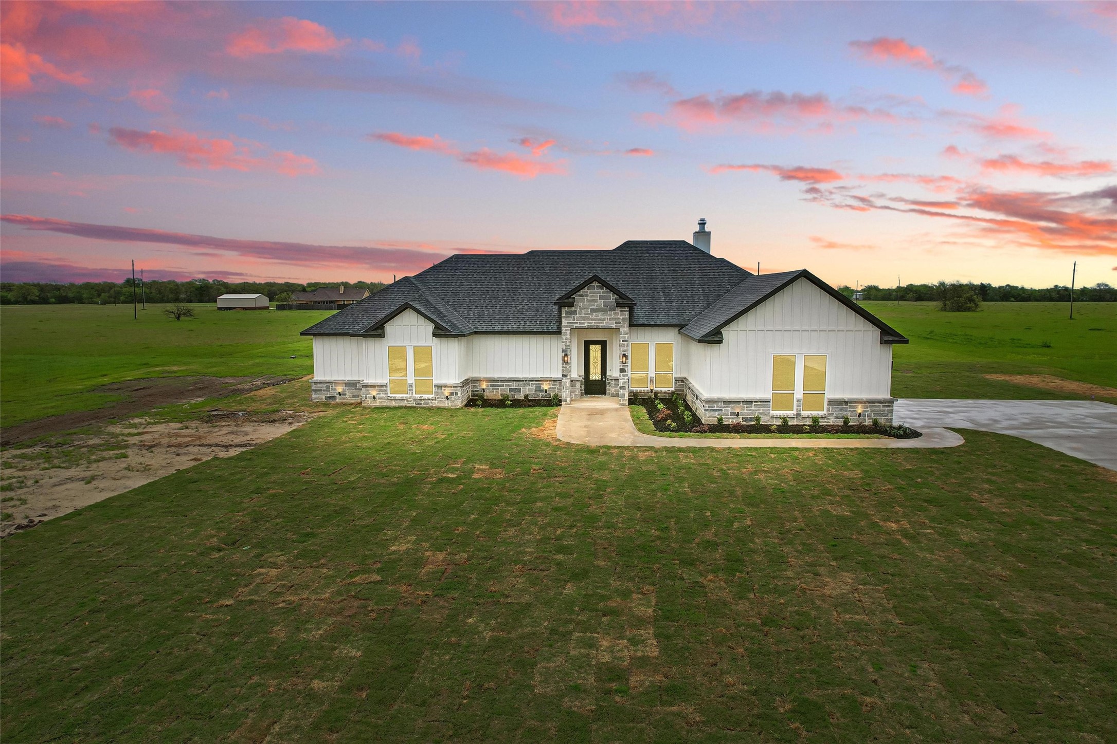 110 SE Private Road 3178 Corsicana TX 75109