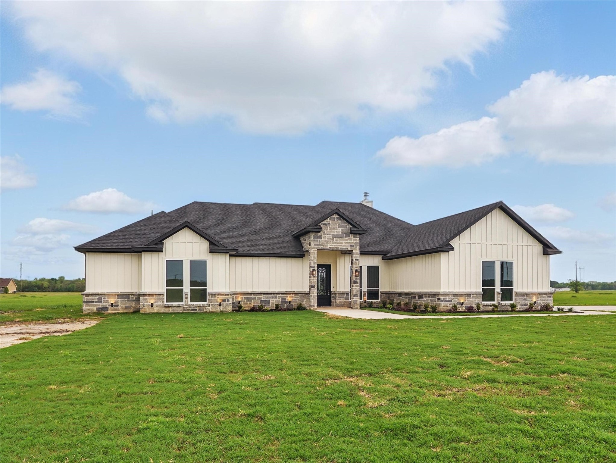110 SE Private Road 3178 Corsicana TX 75109