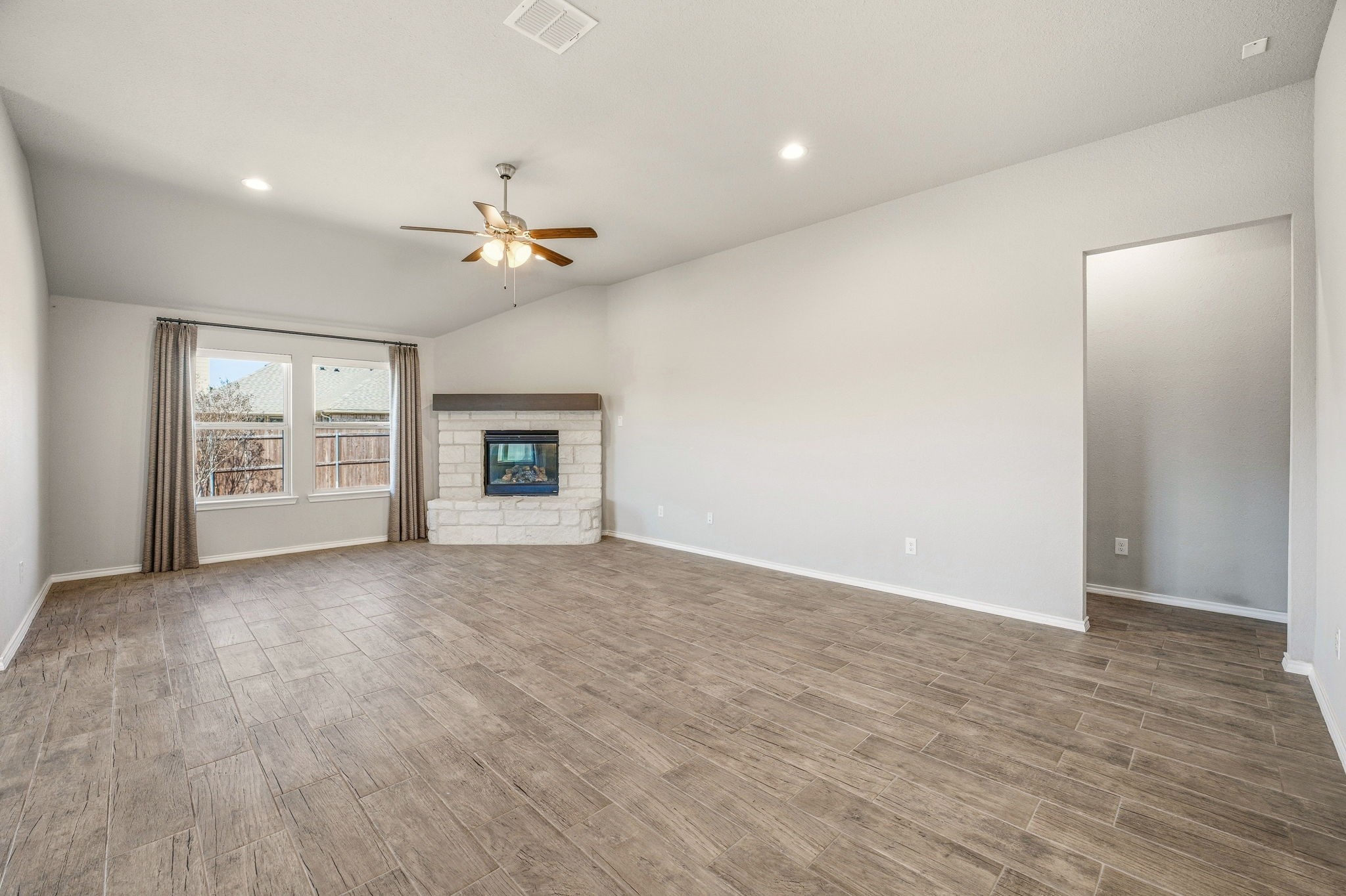 1840 Abelia Lane Weatherford TX 76086
