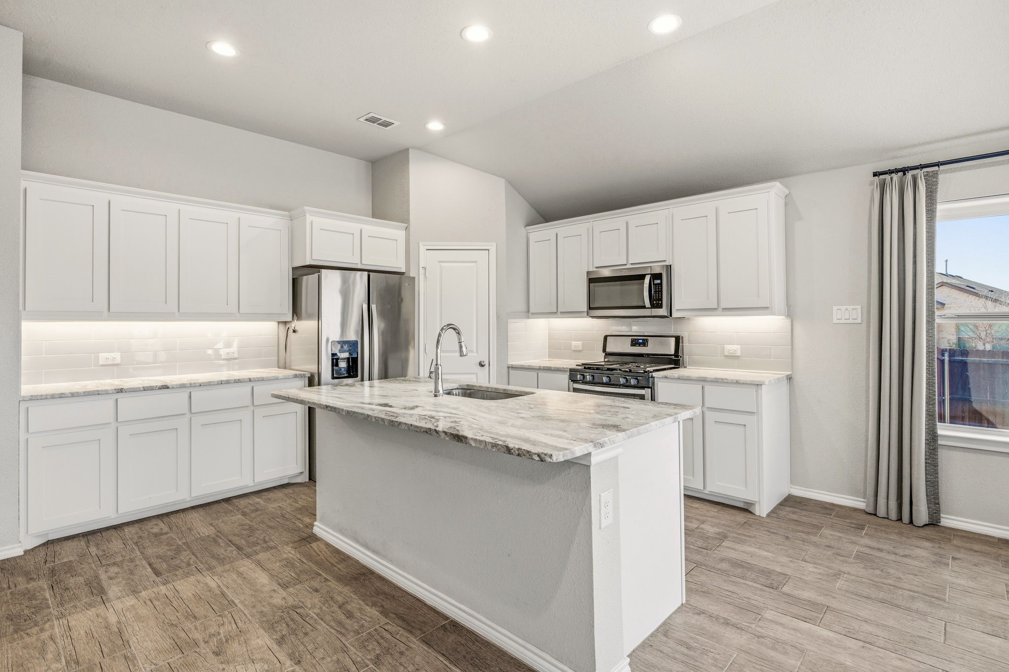 1840 Abelia Lane Weatherford TX 76086