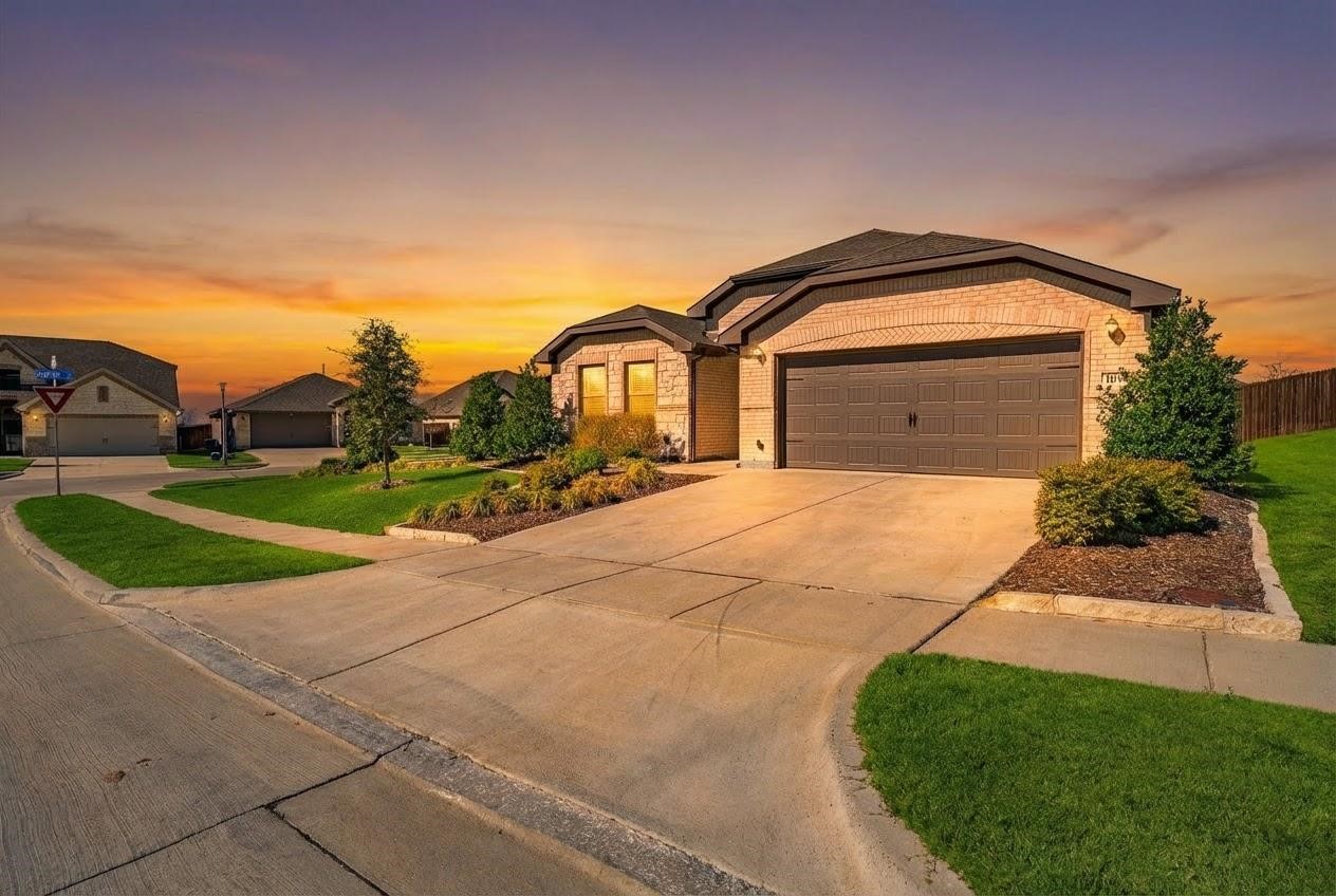 1840 Abelia Lane Weatherford TX 76086