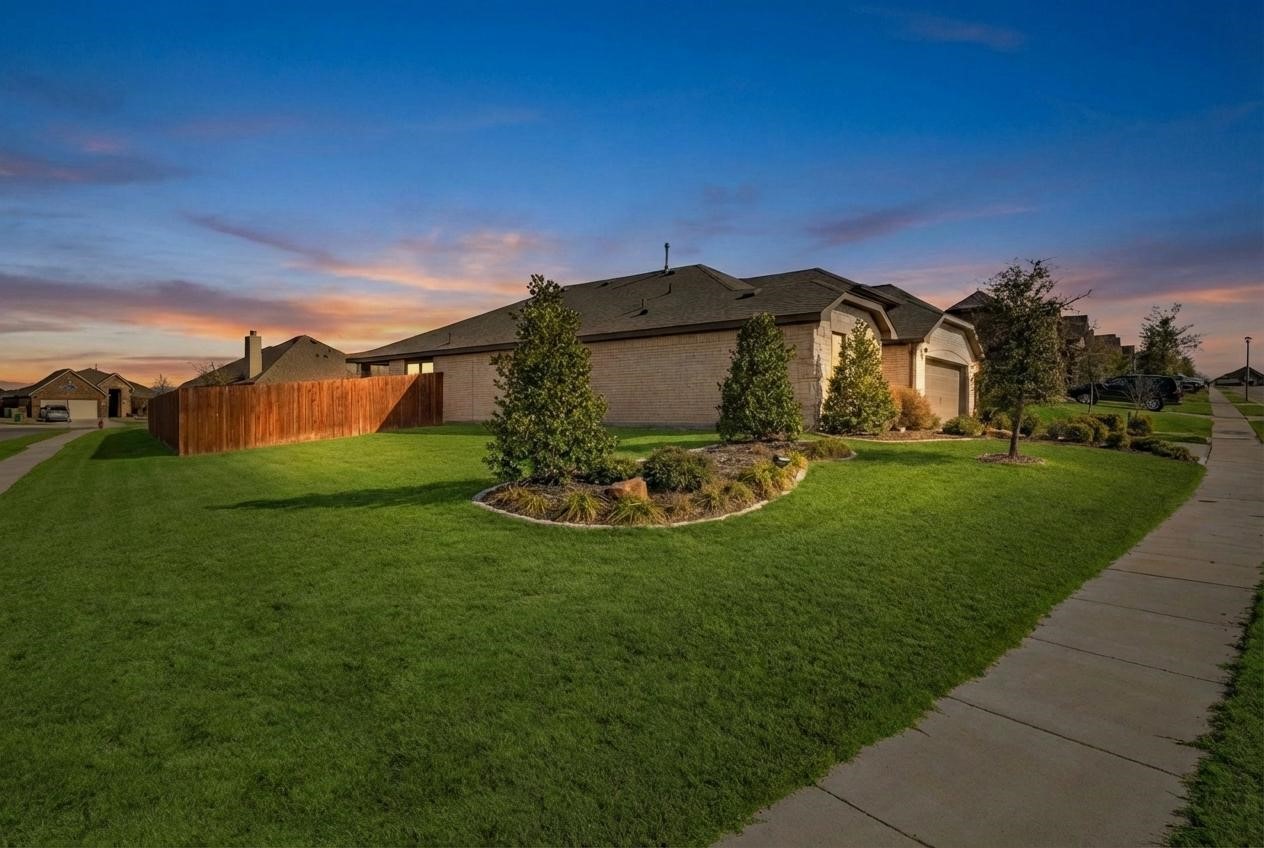 1840 Abelia Lane Weatherford TX 76086