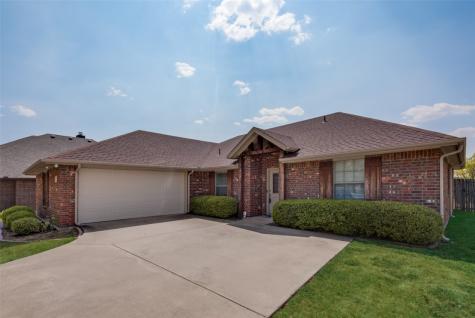 145 Hickory Creek Drive Red Oak TX 75154