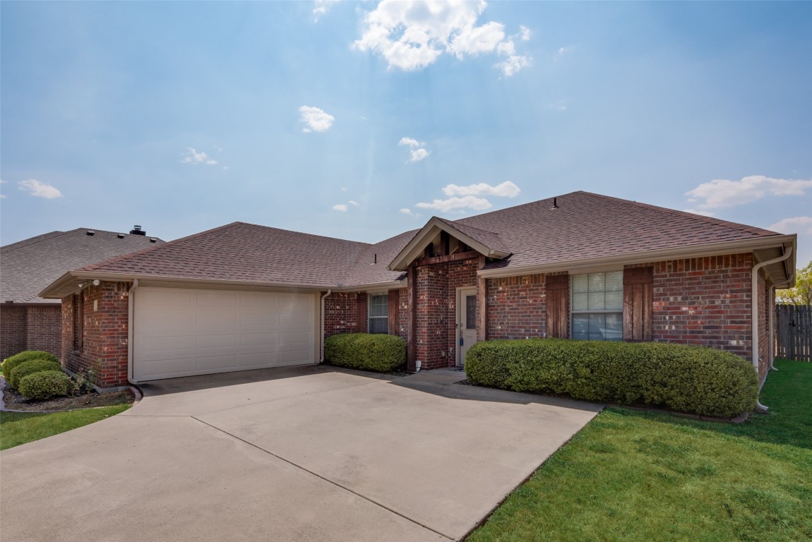 145 Hickory Creek Drive Red Oak TX 75154