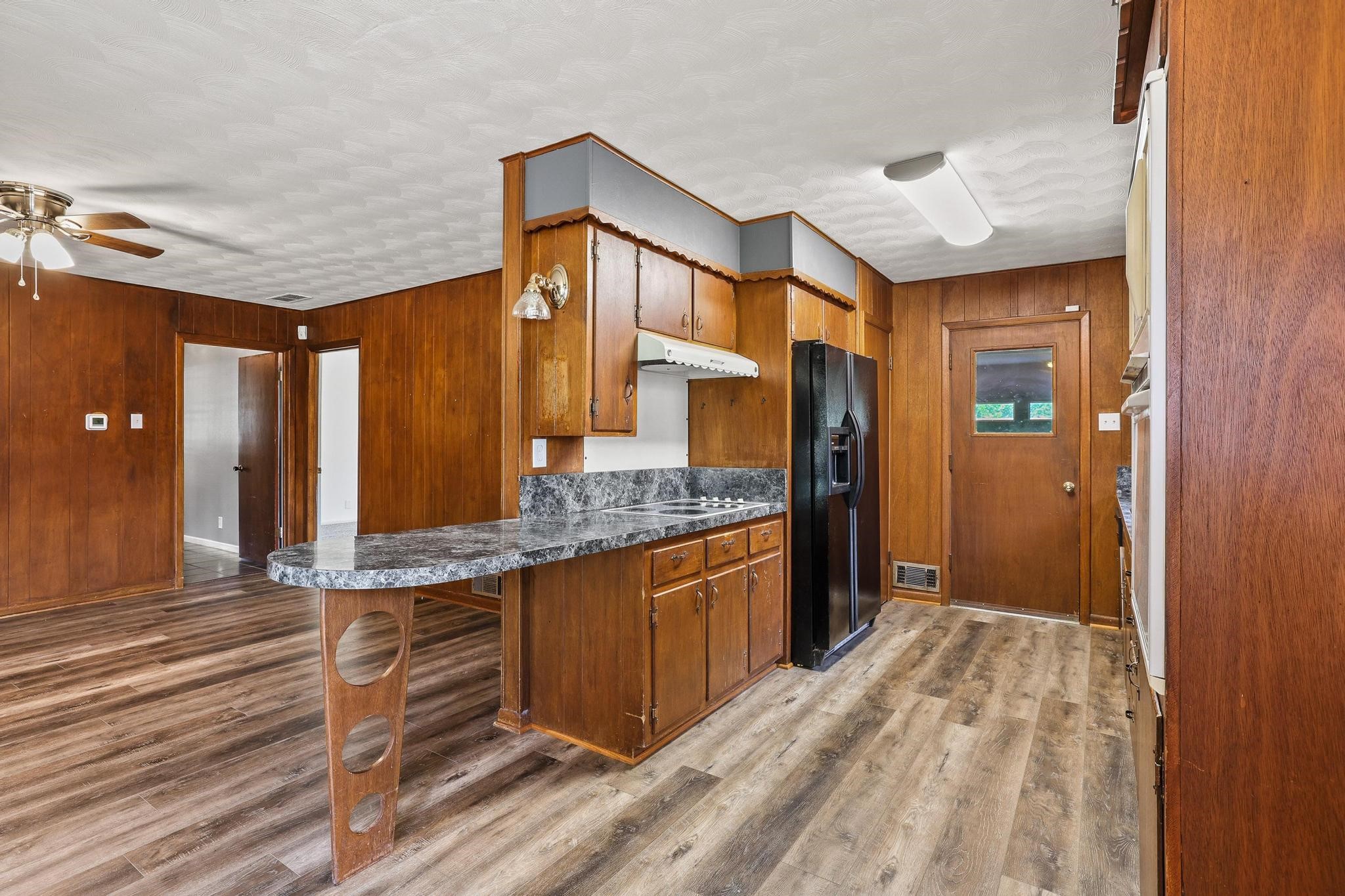 1301 Crestview Drive Denison TX 75020