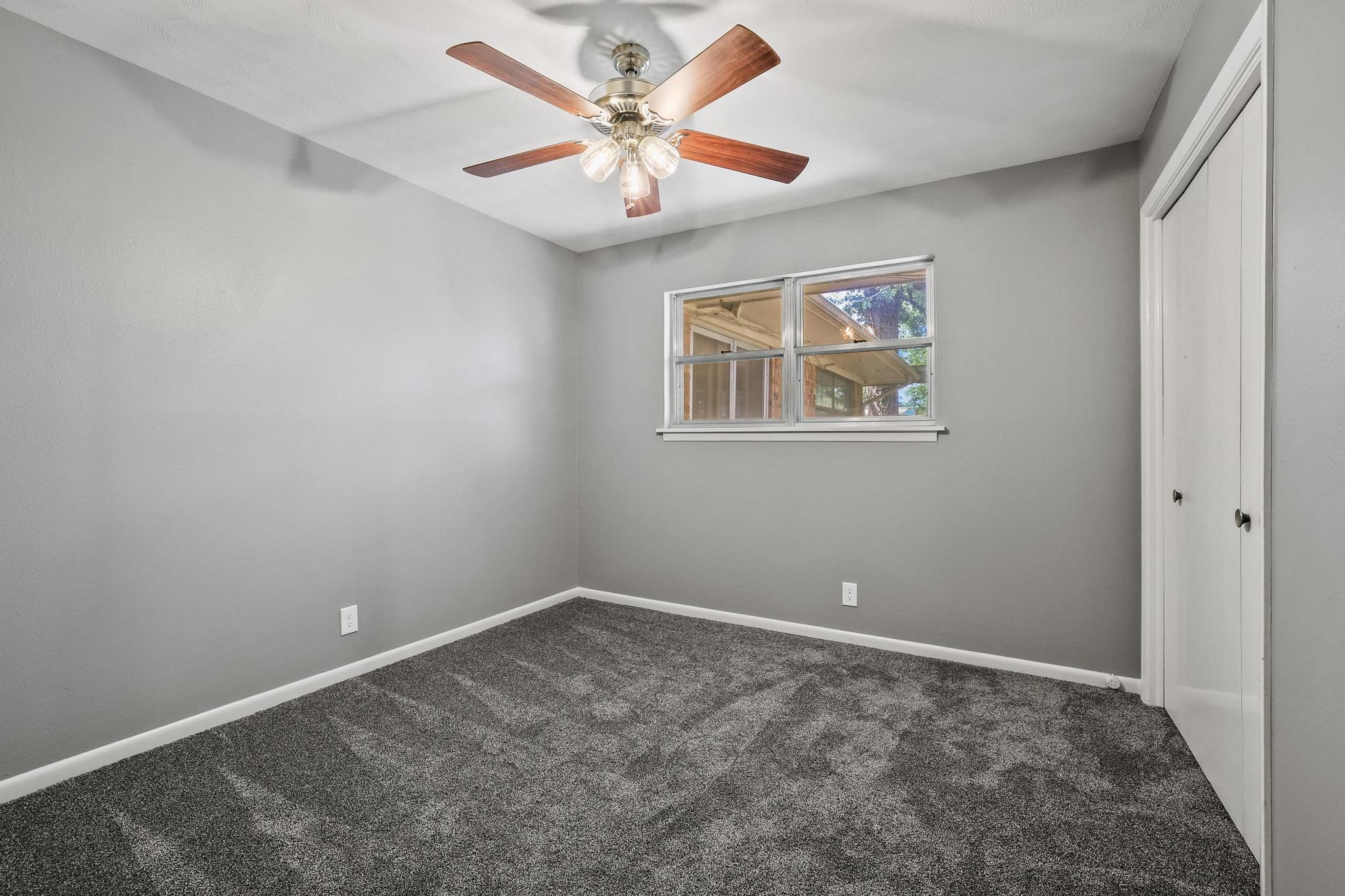 1301 Crestview Drive Denison TX 75020