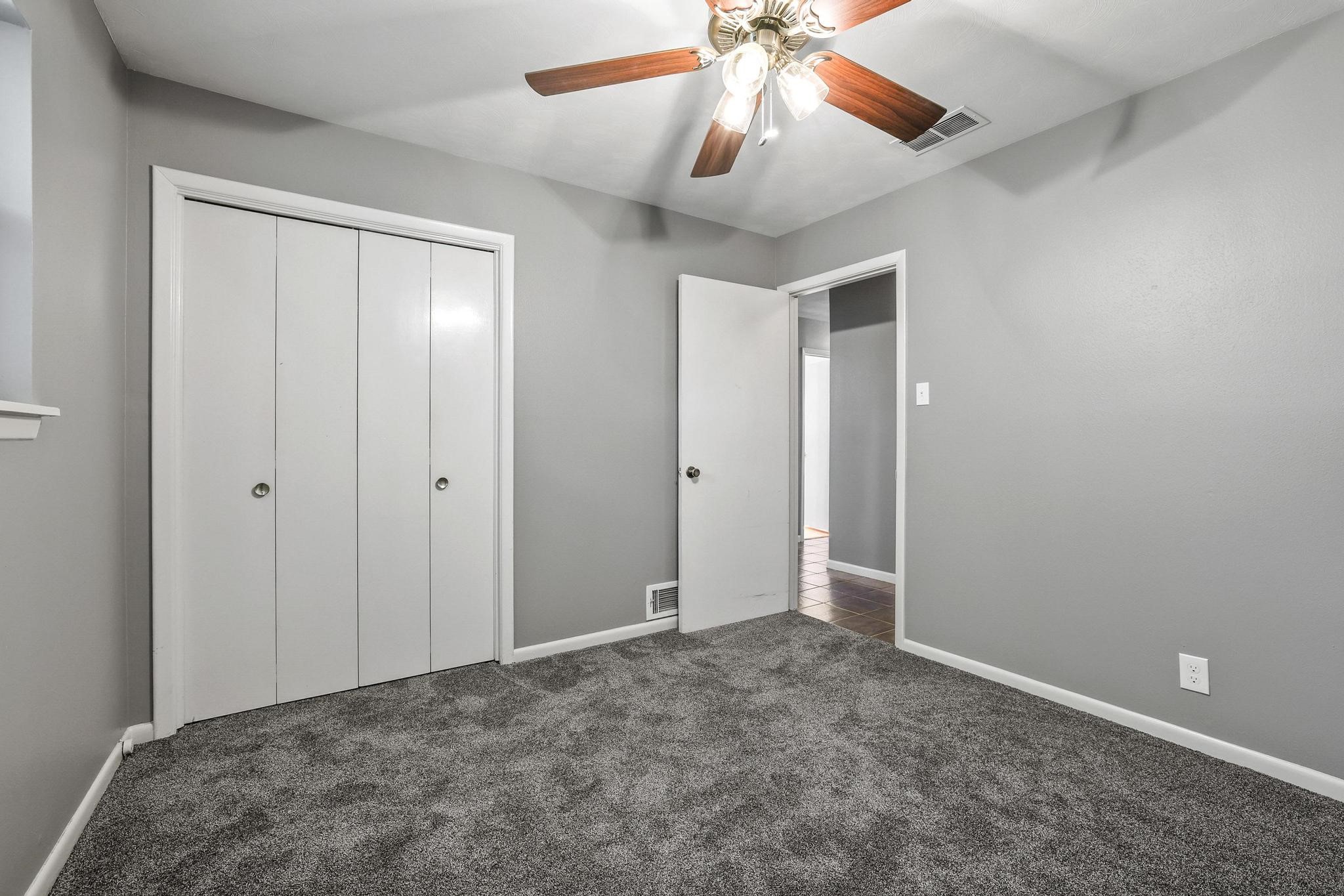 1301 Crestview Drive Denison TX 75020