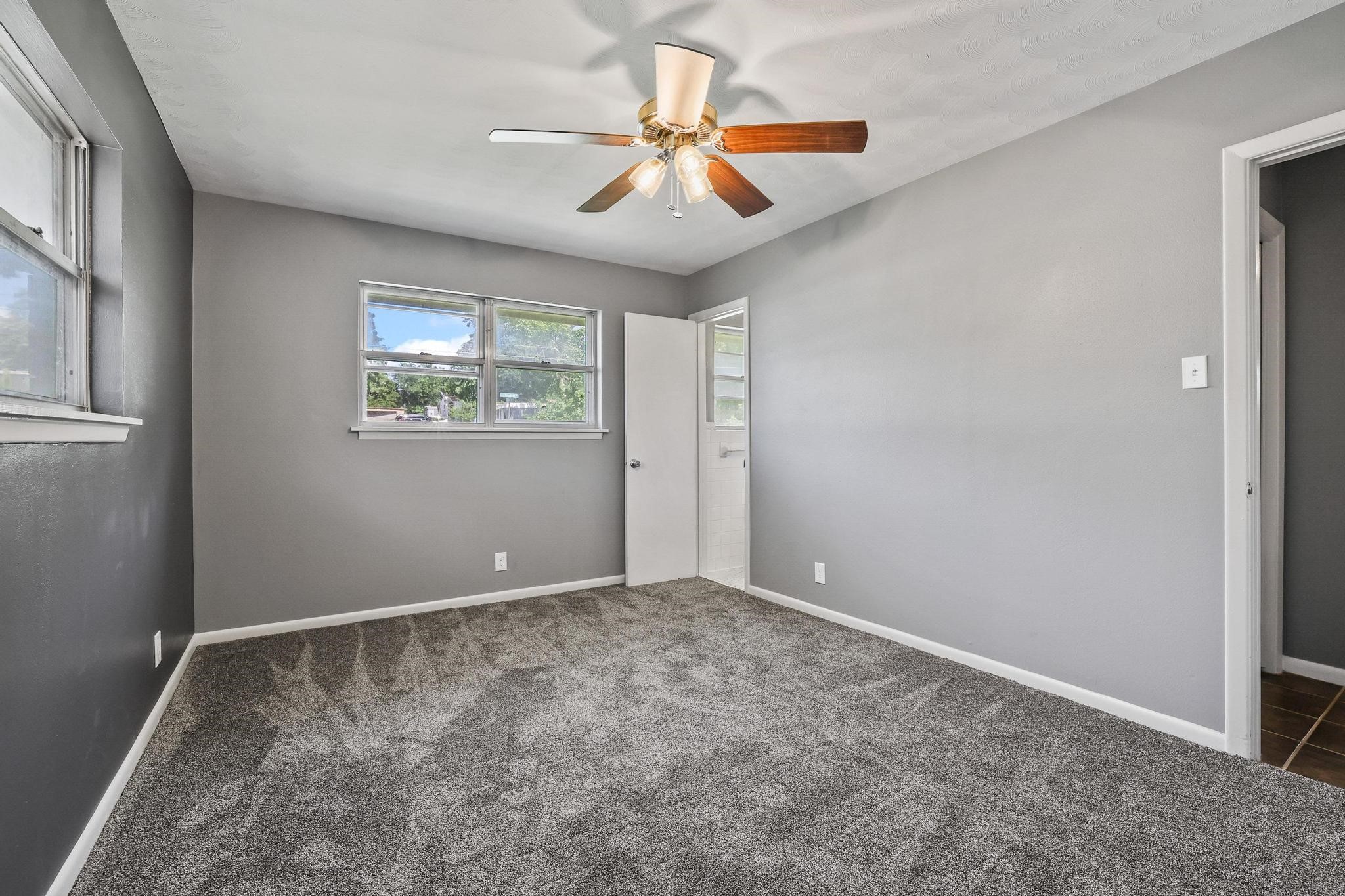 1301 Crestview Drive Denison TX 75020