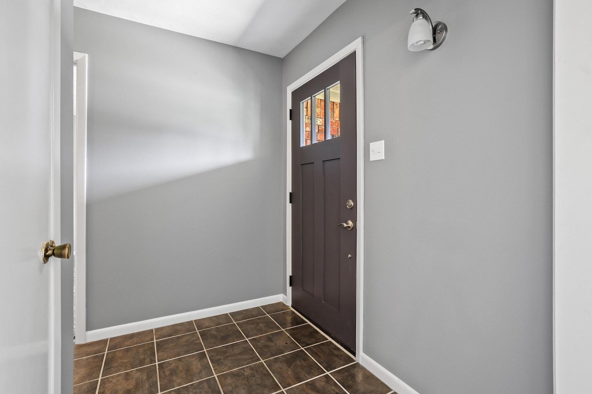 1301 Crestview Drive Denison TX 75020