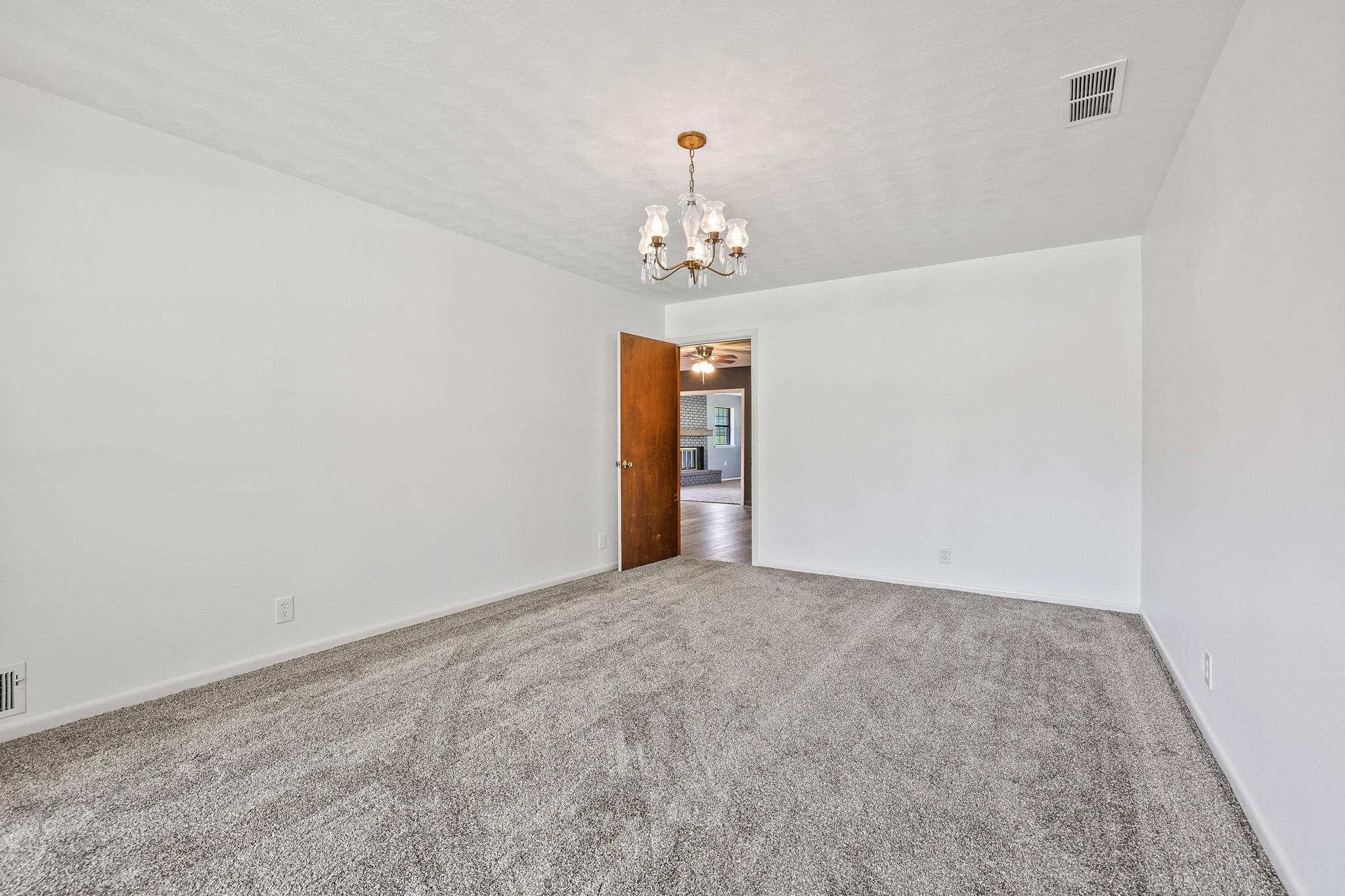 1301 Crestview Drive Denison TX 75020