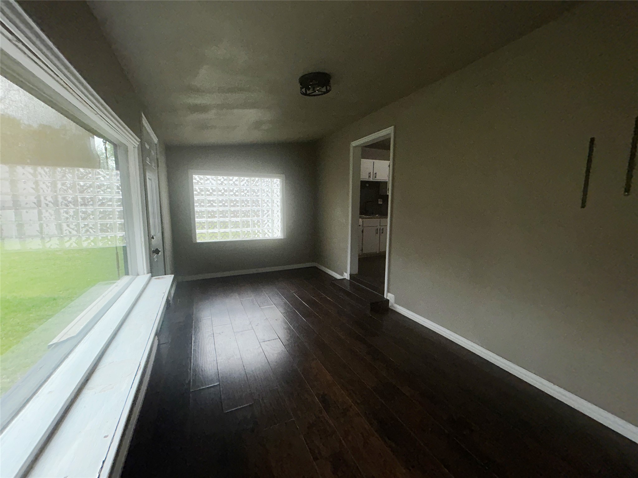 1031 Wade Hampton Street Benbrook TX 76126