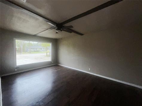 1031 Wade Hampton Street Benbrook TX 76126