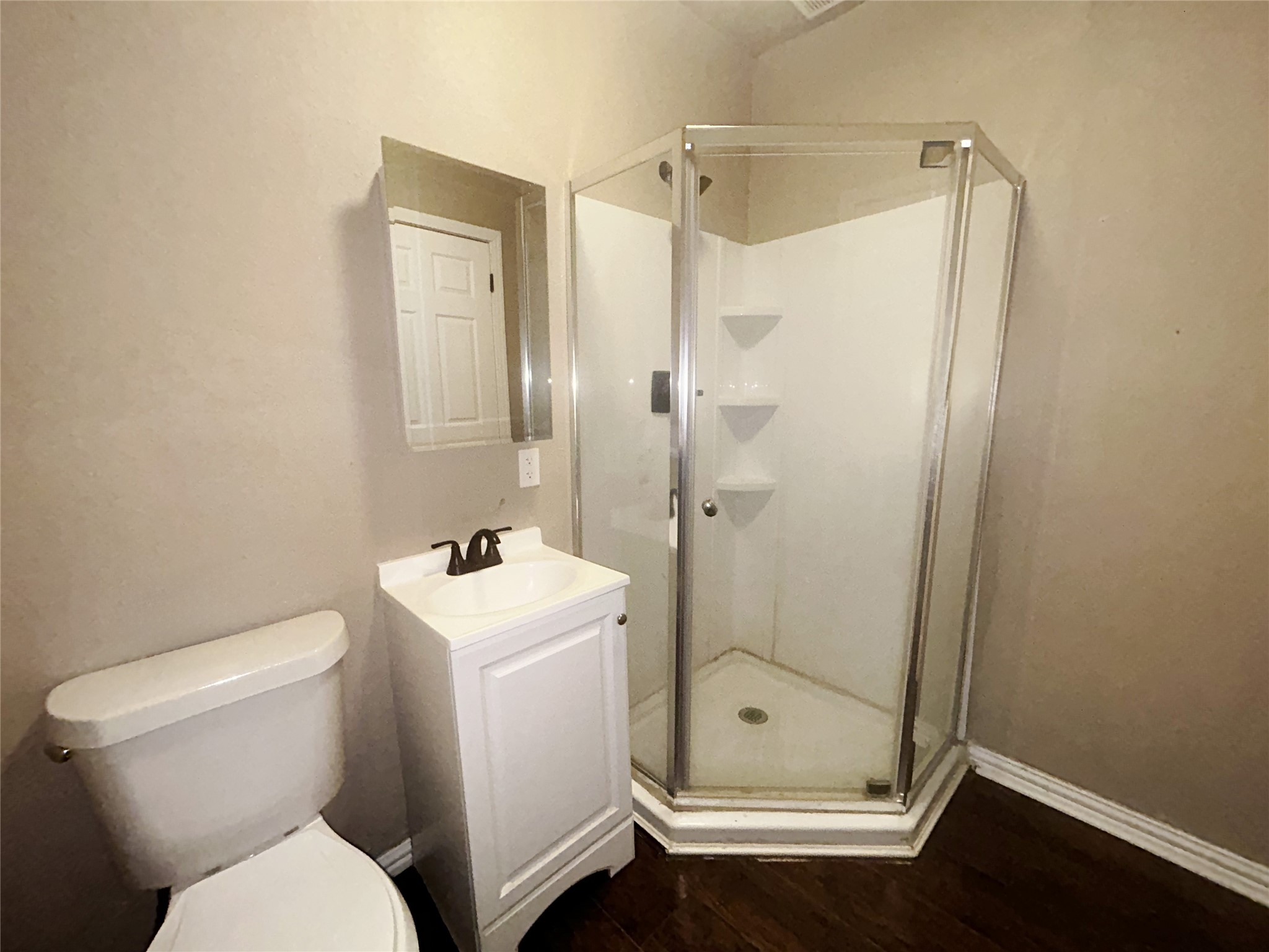1031 Wade Hampton Street Benbrook TX 76126
