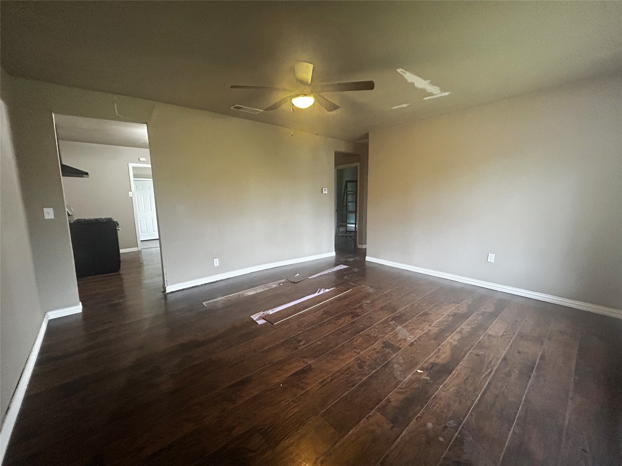 1031 Wade Hampton Street Benbrook TX 76126
