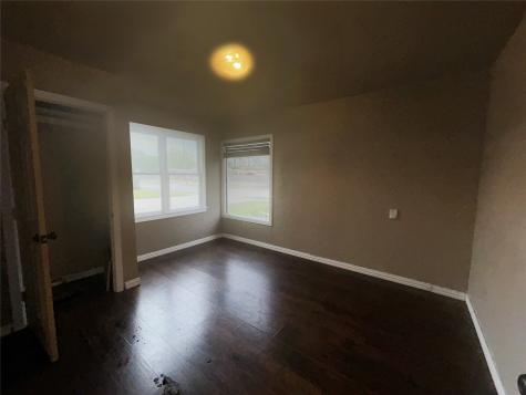 1031 Wade Hampton Street Benbrook TX 76126