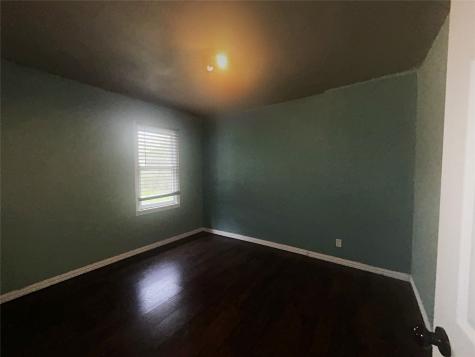 1031 Wade Hampton Street Benbrook TX 76126