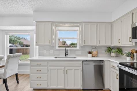 6636 Redbud Drive Watauga TX 76148